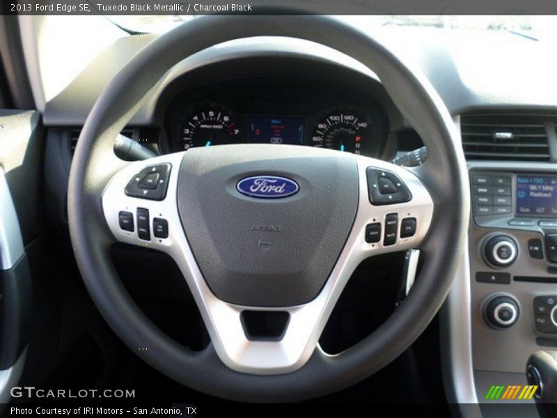 Tuxedo Black Metallic / Charcoal Black 2013 Ford Edge SE