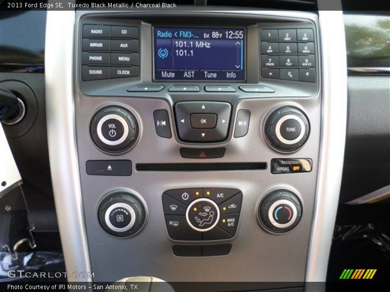 Tuxedo Black Metallic / Charcoal Black 2013 Ford Edge SE