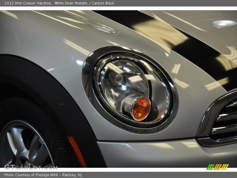 White Silver Metallic / Carbon Black 2013 Mini Cooper Hardtop
