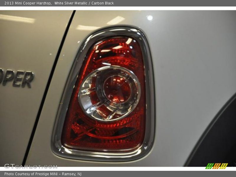 White Silver Metallic / Carbon Black 2013 Mini Cooper Hardtop