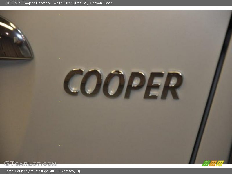 White Silver Metallic / Carbon Black 2013 Mini Cooper Hardtop