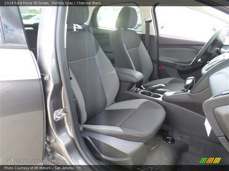 Sterling Gray / Charcoal Black 2014 Ford Focus SE Sedan