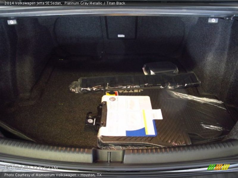 Platinum Gray Metallic / Titan Black 2014 Volkswagen Jetta SE Sedan