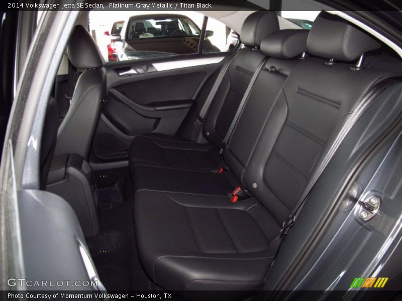 Platinum Gray Metallic / Titan Black 2014 Volkswagen Jetta SE Sedan