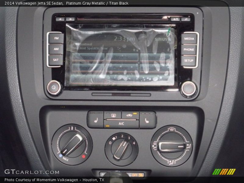 Platinum Gray Metallic / Titan Black 2014 Volkswagen Jetta SE Sedan