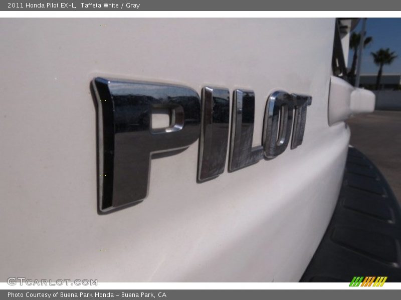 Taffeta White / Gray 2011 Honda Pilot EX-L