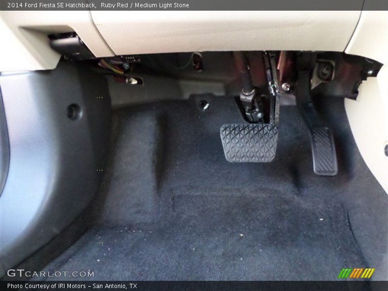 Ruby Red / Medium Light Stone 2014 Ford Fiesta SE Hatchback