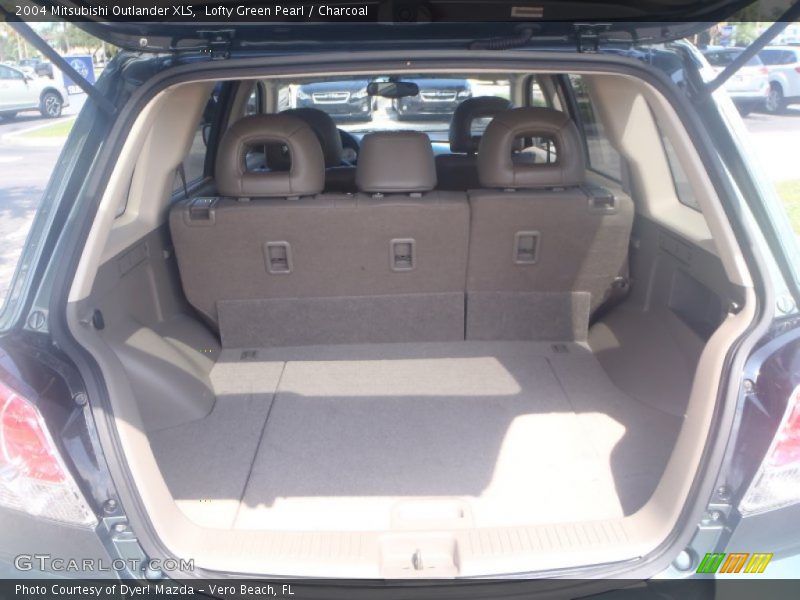 Lofty Green Pearl / Charcoal 2004 Mitsubishi Outlander XLS