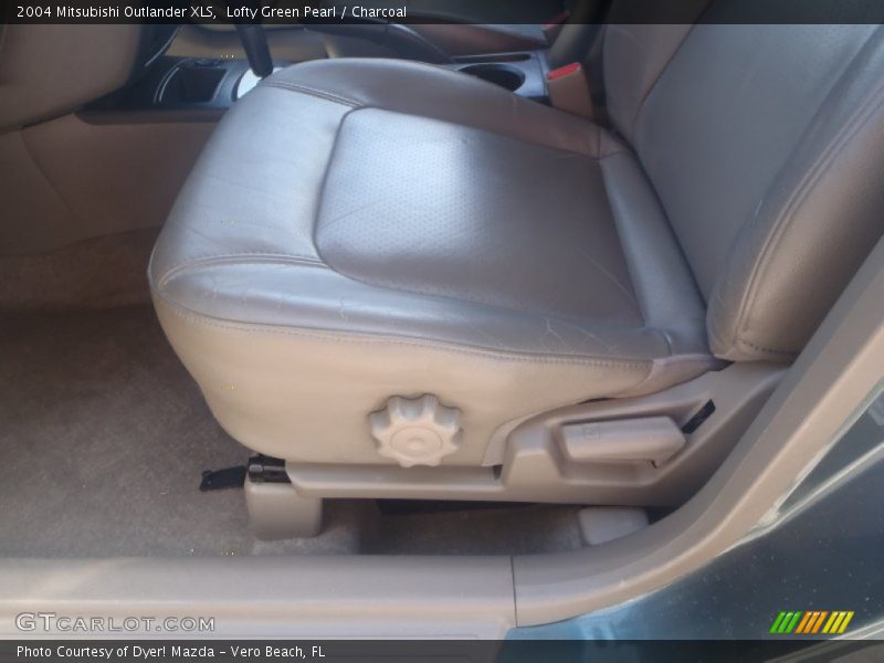 Lofty Green Pearl / Charcoal 2004 Mitsubishi Outlander XLS