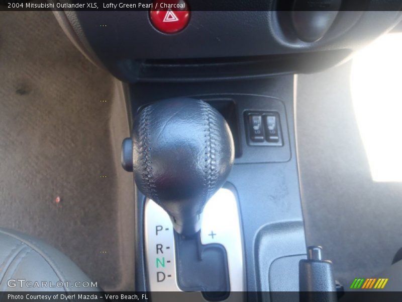 Lofty Green Pearl / Charcoal 2004 Mitsubishi Outlander XLS