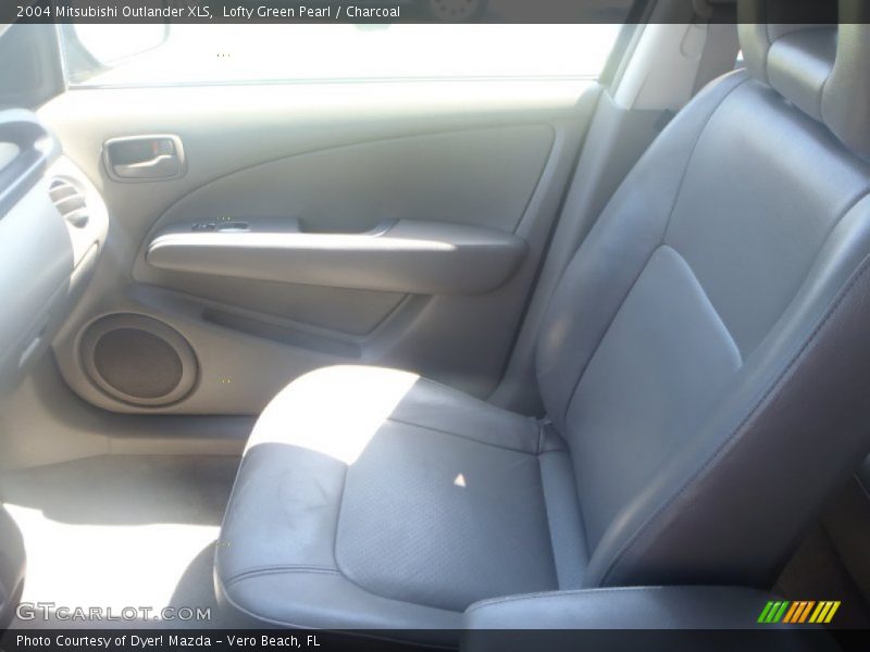 Lofty Green Pearl / Charcoal 2004 Mitsubishi Outlander XLS