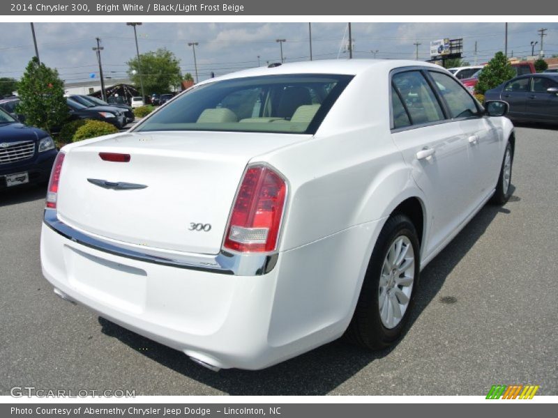  2014 300  Bright White