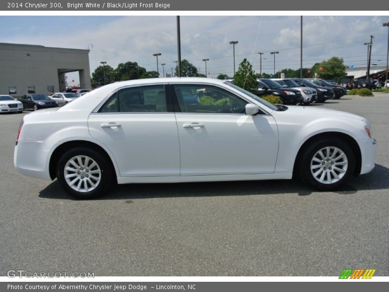 Bright White / Black/Light Frost Beige 2014 Chrysler 300