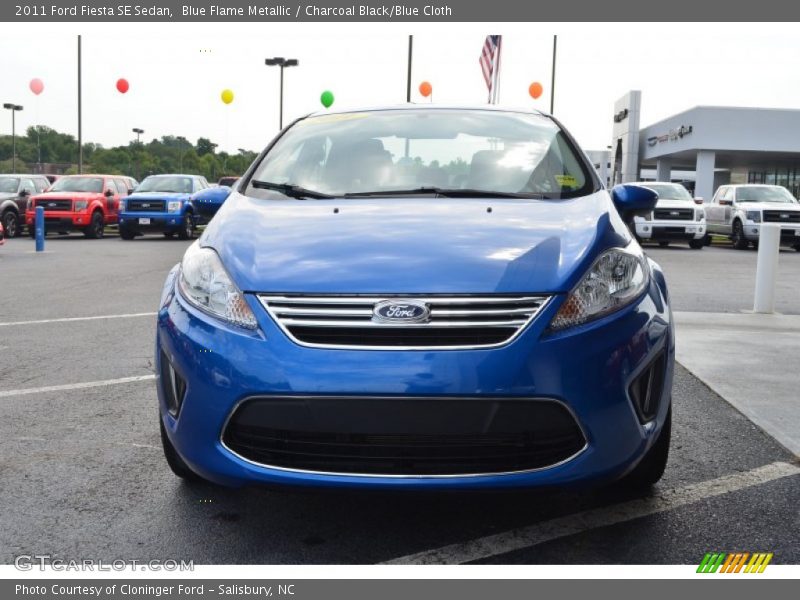 Blue Flame Metallic / Charcoal Black/Blue Cloth 2011 Ford Fiesta SE Sedan
