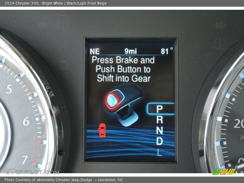 Bright White / Black/Light Frost Beige 2014 Chrysler 300