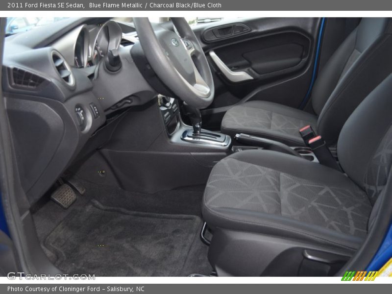 Blue Flame Metallic / Charcoal Black/Blue Cloth 2011 Ford Fiesta SE Sedan