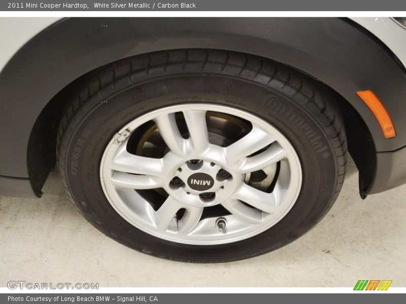 White Silver Metallic / Carbon Black 2011 Mini Cooper Hardtop