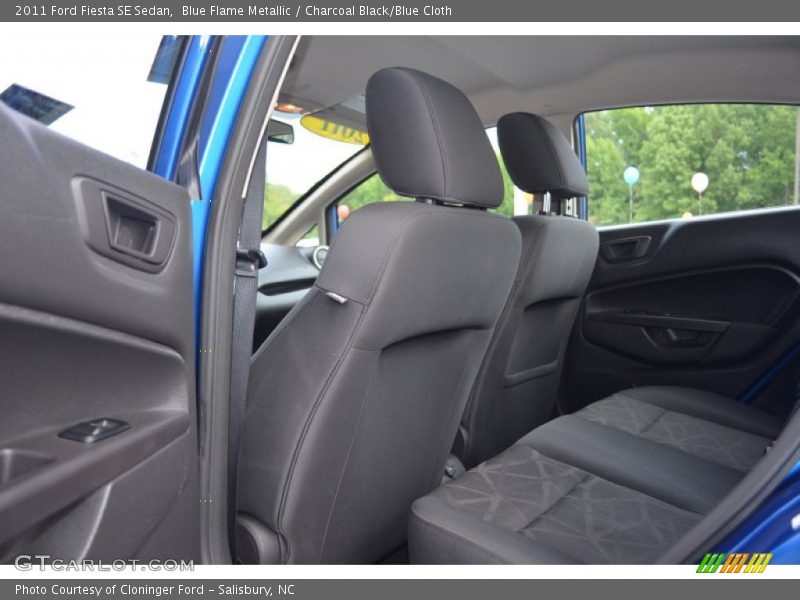 Blue Flame Metallic / Charcoal Black/Blue Cloth 2011 Ford Fiesta SE Sedan