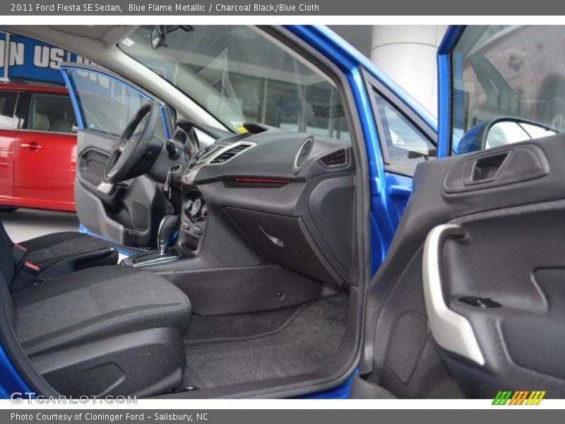 Blue Flame Metallic / Charcoal Black/Blue Cloth 2011 Ford Fiesta SE Sedan