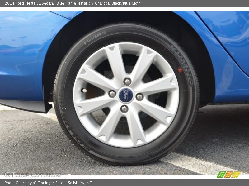 Blue Flame Metallic / Charcoal Black/Blue Cloth 2011 Ford Fiesta SE Sedan