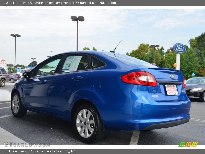 Blue Flame Metallic / Charcoal Black/Blue Cloth 2011 Ford Fiesta SE Sedan