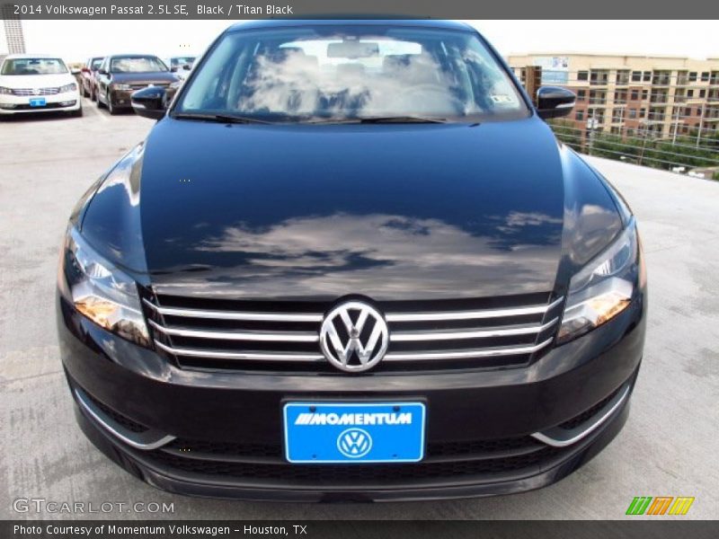 Black / Titan Black 2014 Volkswagen Passat 2.5L SE