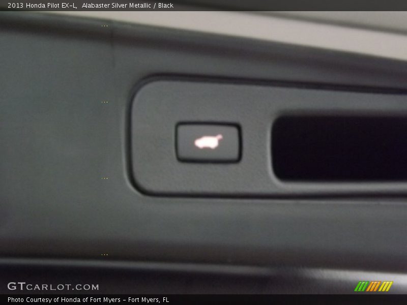 Alabaster Silver Metallic / Black 2013 Honda Pilot EX-L