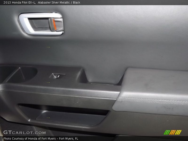 Alabaster Silver Metallic / Black 2013 Honda Pilot EX-L