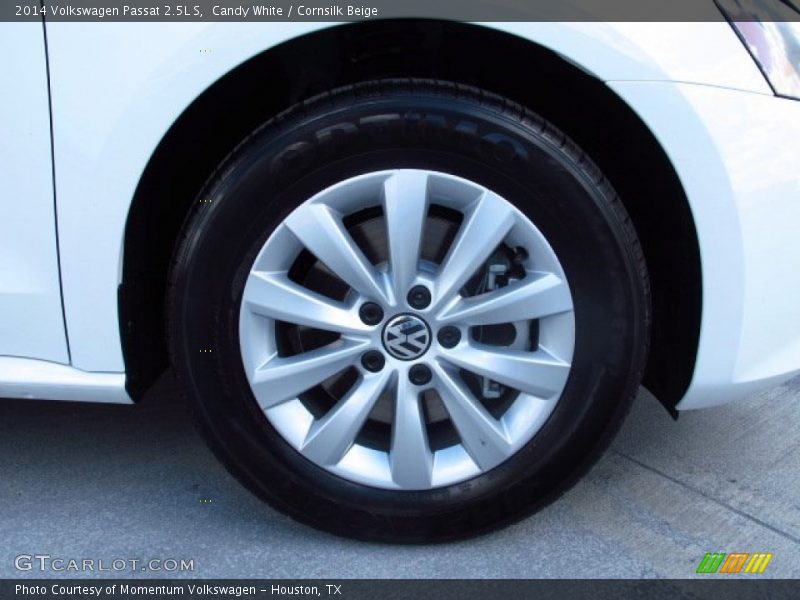 Candy White / Cornsilk Beige 2014 Volkswagen Passat 2.5L S