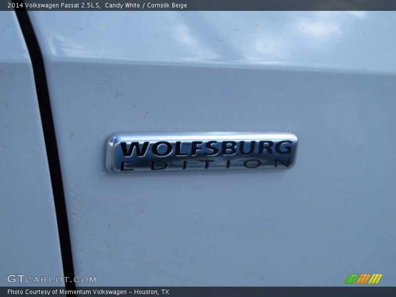 Candy White / Cornsilk Beige 2014 Volkswagen Passat 2.5L S