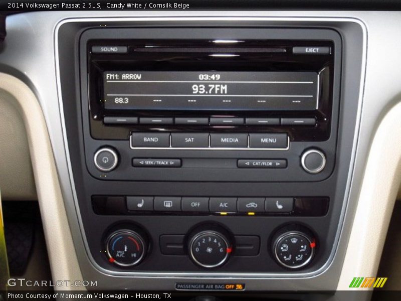 Candy White / Cornsilk Beige 2014 Volkswagen Passat 2.5L S