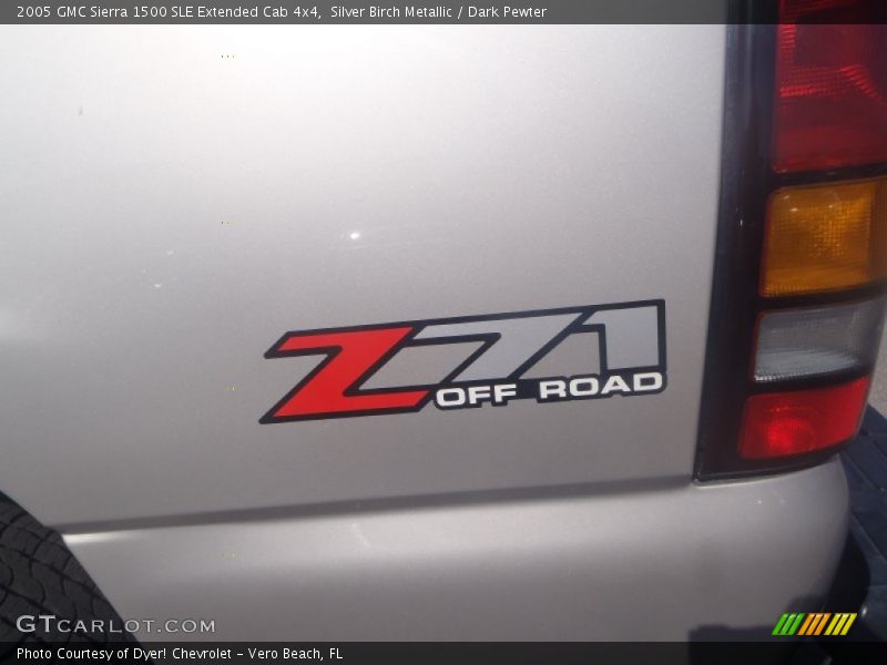 Silver Birch Metallic / Dark Pewter 2005 GMC Sierra 1500 SLE Extended Cab 4x4