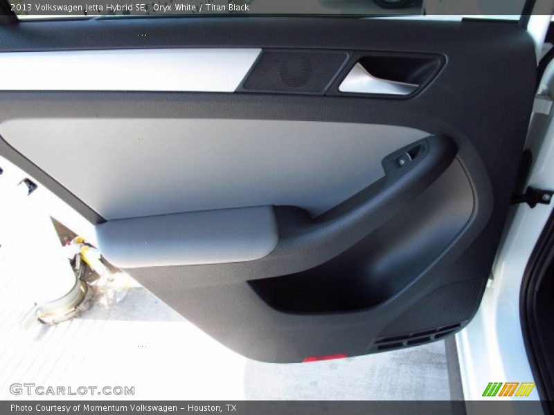 Oryx White / Titan Black 2013 Volkswagen Jetta Hybrid SE