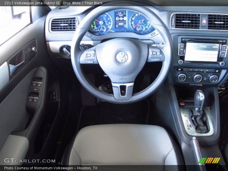 Oryx White / Titan Black 2013 Volkswagen Jetta Hybrid SE