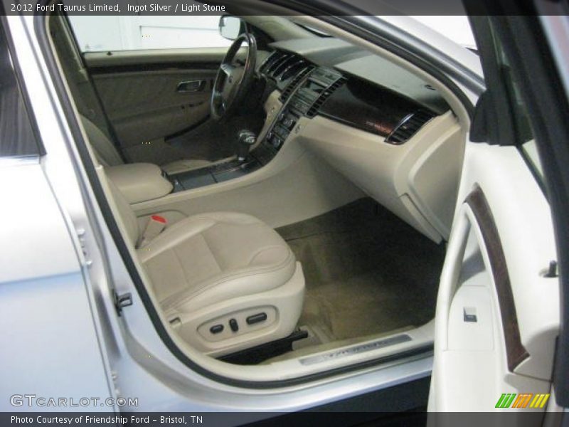 Ingot Silver / Light Stone 2012 Ford Taurus Limited