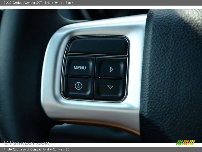 Bright White / Black 2012 Dodge Avenger SXT