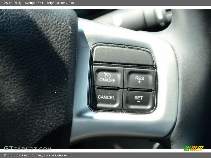 Bright White / Black 2012 Dodge Avenger SXT