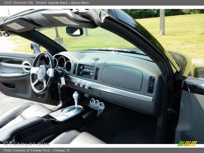 Smokin' Asphalt Black / Ebony Black 2005 Chevrolet SSR