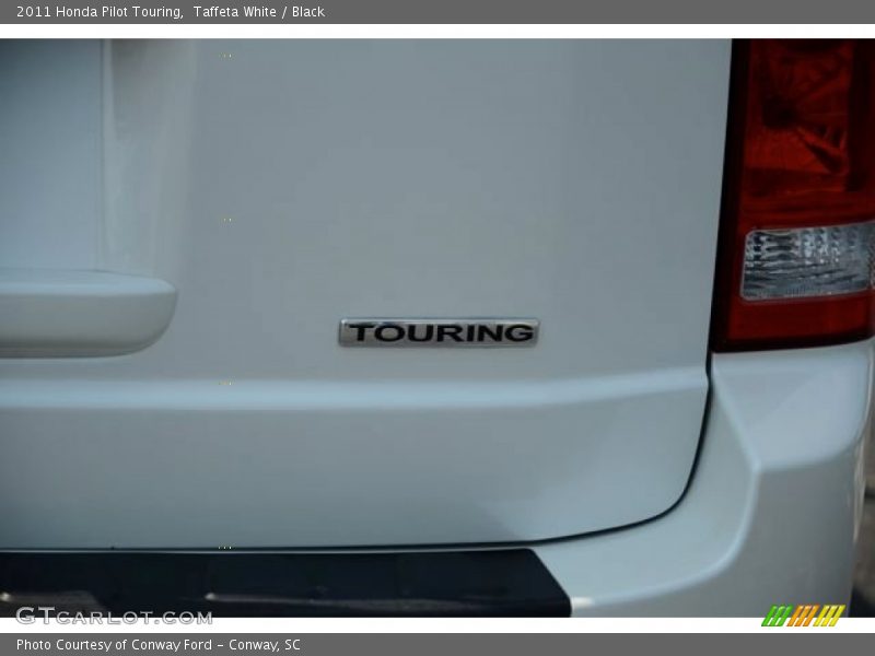 Taffeta White / Black 2011 Honda Pilot Touring