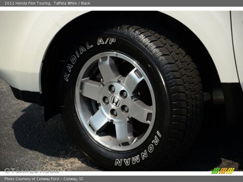 Taffeta White / Black 2011 Honda Pilot Touring