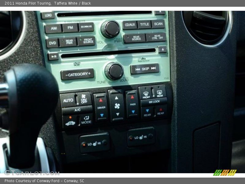 Taffeta White / Black 2011 Honda Pilot Touring