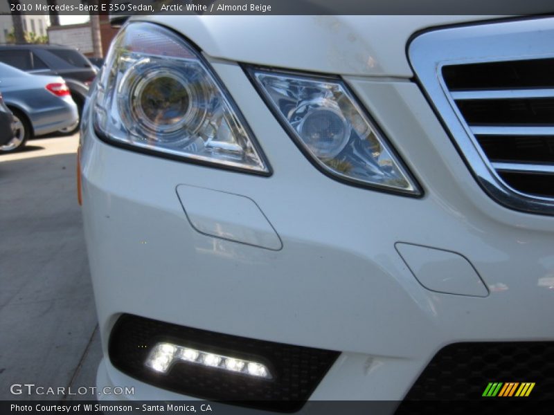 Arctic White / Almond Beige 2010 Mercedes-Benz E 350 Sedan