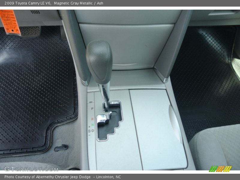Magnetic Gray Metallic / Ash 2009 Toyota Camry LE V6