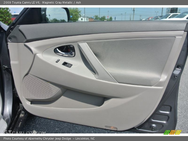 Magnetic Gray Metallic / Ash 2009 Toyota Camry LE V6