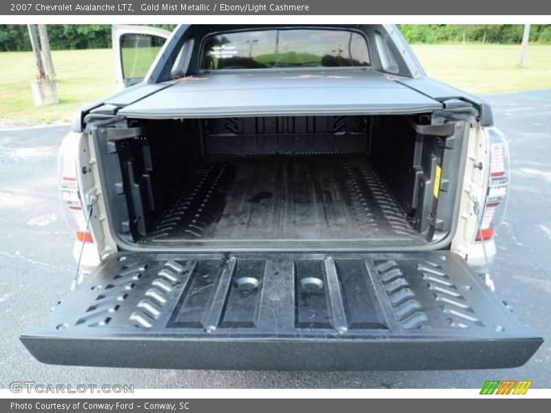 Gold Mist Metallic / Ebony/Light Cashmere 2007 Chevrolet Avalanche LTZ