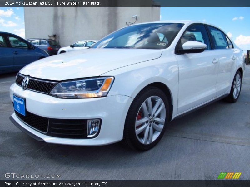 Pure White / Titan Black 2014 Volkswagen Jetta GLI