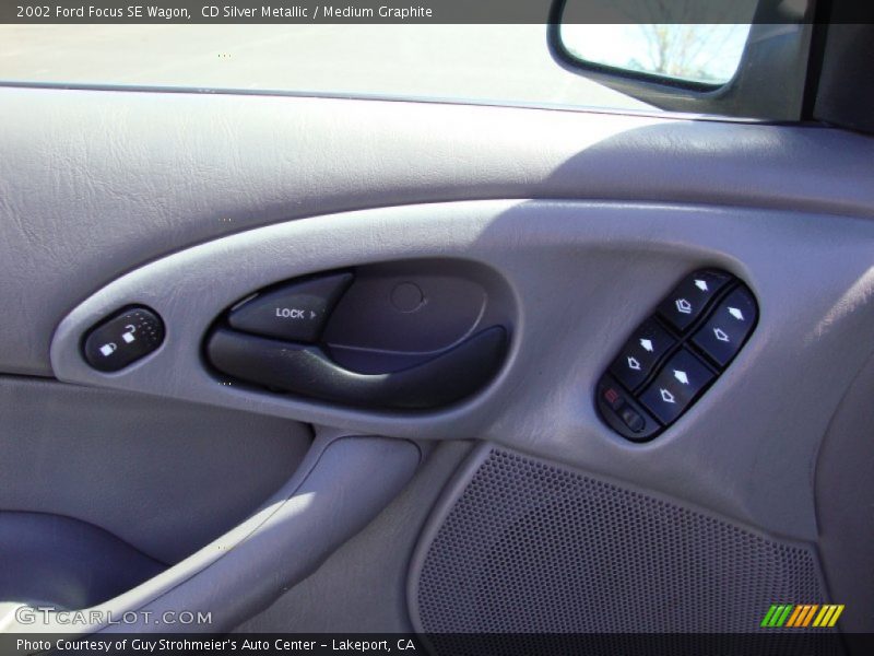 CD Silver Metallic / Medium Graphite 2002 Ford Focus SE Wagon
