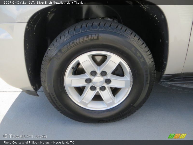 Silver Birch Metallic / Light Titanium 2007 GMC Yukon SLT