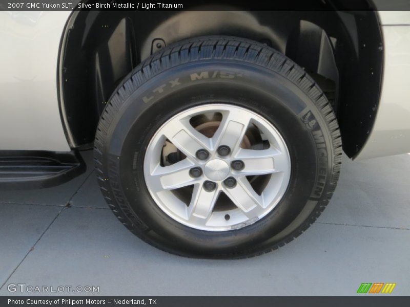 Silver Birch Metallic / Light Titanium 2007 GMC Yukon SLT