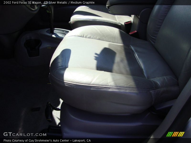 CD Silver Metallic / Medium Graphite 2002 Ford Focus SE Wagon
